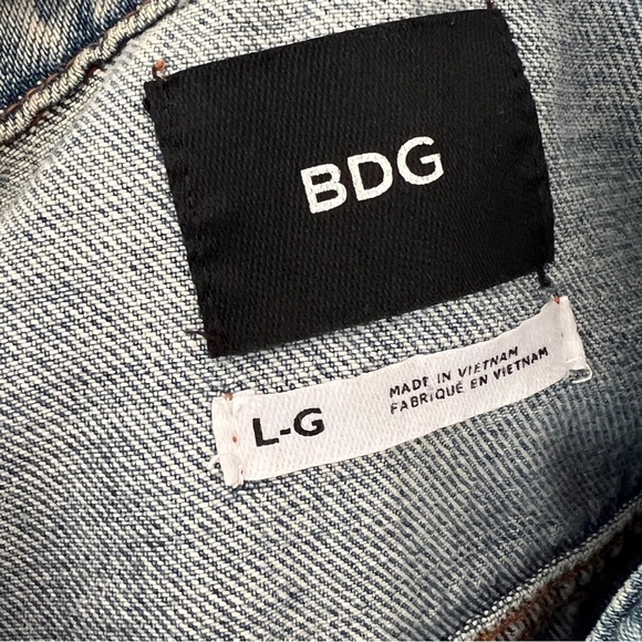 URBAN OUTFITTERS BDG Embroidered Denim Trucker Jacket Womens Size Large - Picture 10 of 11